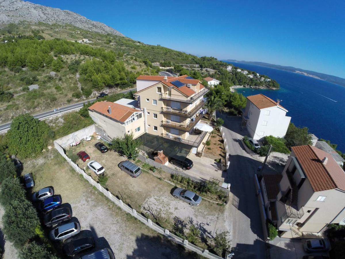Batinic Apartmani Omis Exterior photo