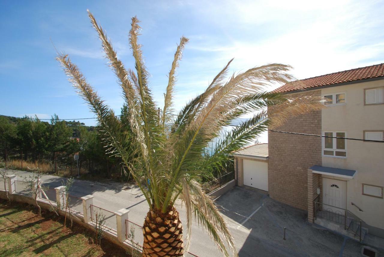 Batinic Apartmani Omis Exterior photo