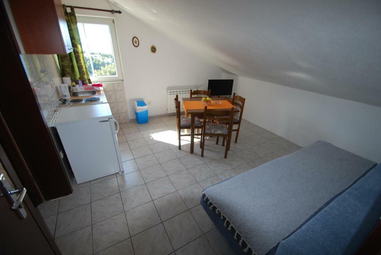 Batinic Apartmani Omis Exterior photo